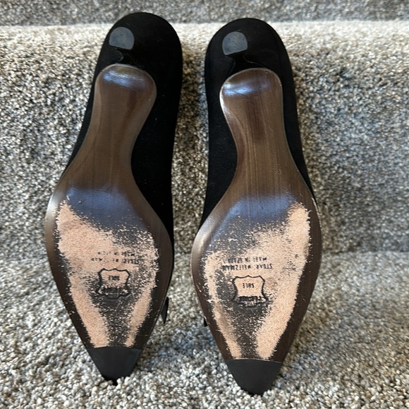 Stuart Whitman “Daydream” Black Suede Kitten Heel Pumps - Picture 5 of 11